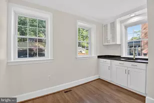10104 Big Rock Rd, Silver Spring, MD 20901 - Photo 20