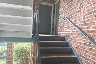 18001 Chalet Dr, Germantown, MD 20874 - Photo 2
