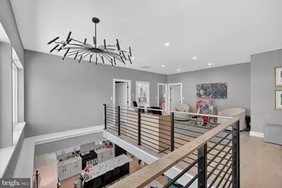 7121 W Greenvale Parkway, Chevy Chase, MD 20815 - Photo 20