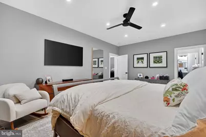 7121 W Greenvale Parkway, Chevy Chase, MD 20815 - Photo 22