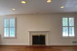 6907 Wilson Ln, Bethesda, MD 20817 - Photo 4