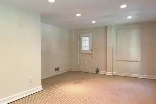 6907 Wilson Ln, Bethesda, MD 20817 - Photo 34