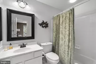 13913 Little Tree Ct, Rockville, MD 20850 - Photo 40