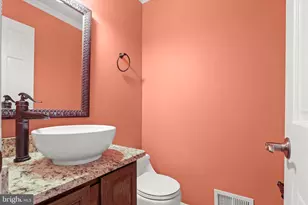 17 Woonsockett Ct, Silver Spring, MD 20905 - Photo 20