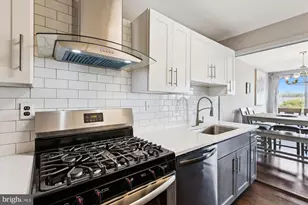 10201 Grosvenor Pl, North Bethesda, MD 20852 - Photo 18