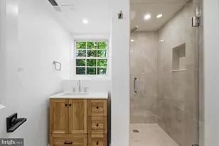7 Victory Ct, Potomac, MD 20854 - Photo 24