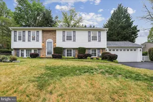 18017 Overwood Dr, Olney, MD 20832 - Photo 1