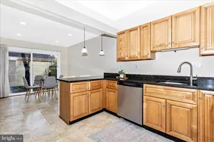 9409 Chatteroy Pl, Montgomery Village, MD 20886 - Photo 6