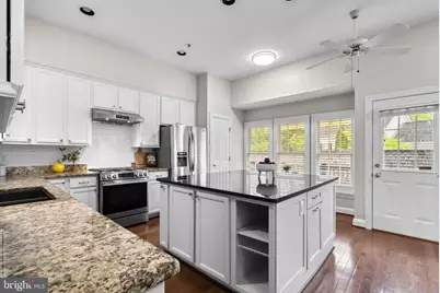 306 Hart Road, Gaithersburg, MD 20878 - Photo 8
