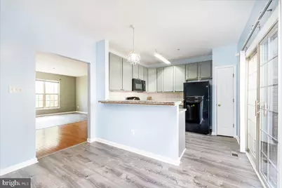 12121 Amber Ridge Circle, Germantown, MD 20876 - Photo 8
