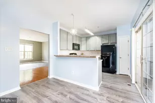 12121 Amber Ridge Cir, Germantown, MD 20876 - Photo 8