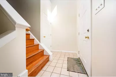 12121 Amber Ridge Circle, Germantown, MD 20876 - Photo 8
