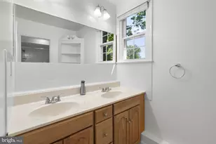 10301 Crestmoor Dr, Silver Spring, MD 20901 - Photo 28
