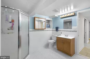 10301 Crestmoor Dr, Silver Spring, MD 20901 - Photo 36