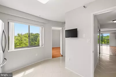 15101 Interlachen Drive #1-412, Silver Spring, MD 20906 - Photo 8