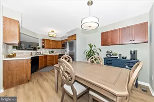 2902 Clovercrest Way, Olney, MD 20832 - Photo 16