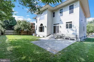 7607 Newmarket Dr, Bethesda, MD 20817 - Photo 4