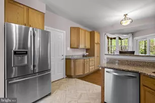 7805 Heritage Farm Dr, Gaithersburg, MD 20886 - Photo 28
