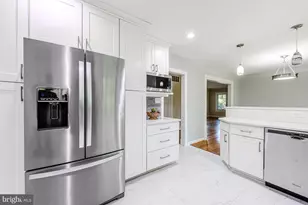9715 De Paul Dr, Bethesda, MD 20817 - Photo 30