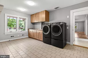 9715 De Paul Dr, Bethesda, MD 20817 - Photo 36