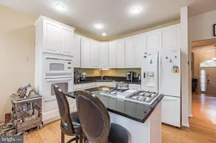 13775 Lambertina Pl, Rockville, MD 20850 - Photo 10