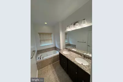19501 Vaughn Landing Drive, Germantown, MD 20874 - Photo 10