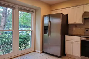 14920 Forest Landing Cir, Rockville, MD 20850 - Photo 18