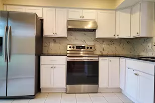 14920 Forest Landing Cir, Rockville, MD 20850 - Photo 16