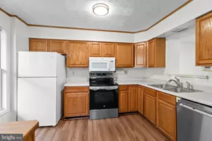 19335 Liberty Heights Ln, Germantown, MD 20874 - Photo 10