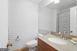 8100 Buckspark Ln E, Potomac, MD 20854 - Photo 24