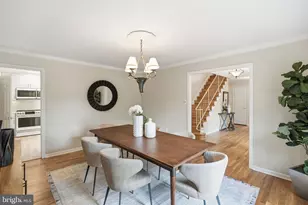 8100 Buckspark Ln E, Potomac, MD 20854 - Photo 6