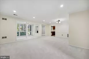 5705 Brewer House Cir, North Bethesda, MD 20852 - Photo 6