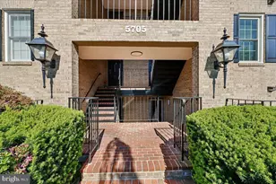 5705 Brewer House Cir, North Bethesda, MD 20852 - Photo 1