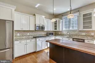 8205 River Quarry Pl, Bethesda, MD 20817 - Photo 6