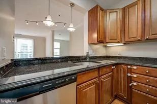 38 Maryland Ave, Rockville, MD 20850 - Photo 6