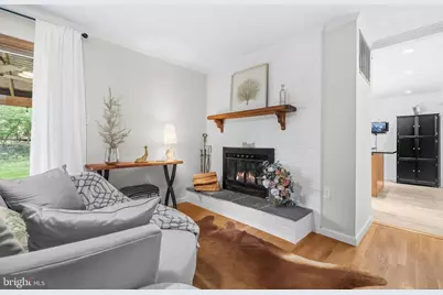 17641 Prince Edward Drive, Olney, MD 20832 - Photo 8