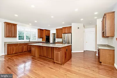 7011 Cypress Hill Drive, Gaithersburg, MD 20879 - Photo 12