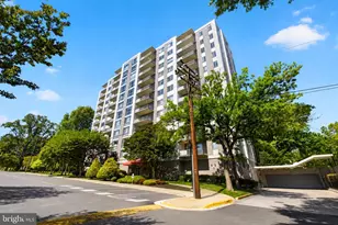 8315 N Brook Ln, Bethesda, MD 20814 - Photo 4