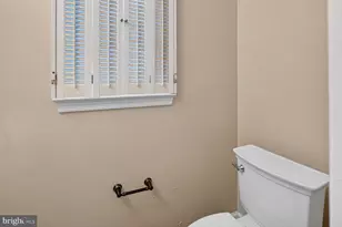 16929 Briardale Rd, Rockville, MD 20855 - Photo 20