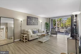 4977 Battery Ln, Bethesda, MD 20814 - Photo 2