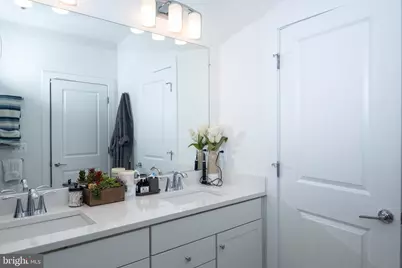 16132 Frederick Road, Rockville, MD 20850 - Photo 22