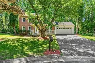 2205 Blue Valley Dr, Silver Spring, MD 20904 - Photo 2