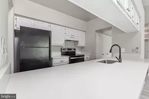 2812 Clear Shot Dr, Silver Spring, MD 20906 - Photo 4