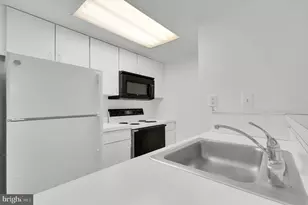 913 Hillside Lake Terrace, Gaithersburg, MD 20878 - Photo 14