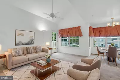 913 Hillside Lake Terrace #412, Gaithersburg, MD 20878 - Photo 6