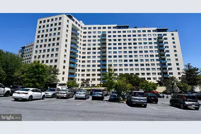 10201 Grosvenor Place #1702, Rockville, MD 20852 - Photo 2
