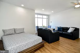 10201 Grosvenor Pl, Rockville, MD 20852 - Photo 6