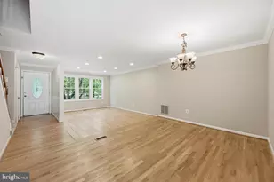 15622 Cliff Swallow Way, Rockville, MD 20853 - Photo 8