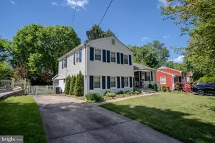 630 Edmonston Dr, Rockville, MD 20851 - Photo 2