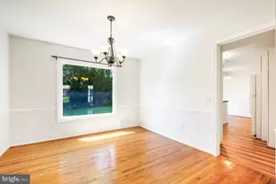 9120 Paddock Ln, Potomac, MD 20854 - Photo 12